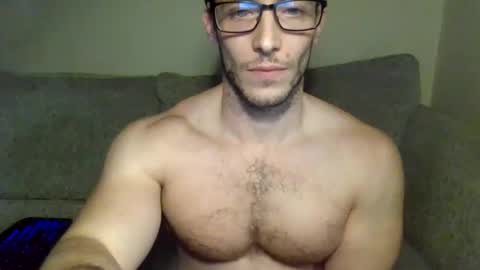 Snapshot of tom90ukx chatting on December 12, 2024, 8:53 pm tom90ukx online show from December 12, 2024, 8:53 pm