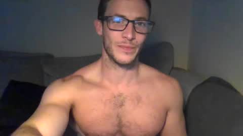 Snapshot of tom90ukx chatting on February 6, 2025, 10:48 am tom90ukx online show from February 6, 2025, 10:48 am