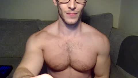 Snapshot of tom90ukx chatting on February 16, 2025, 2:00 pm tom90ukx online show from February 16, 2025, 2:00 pm