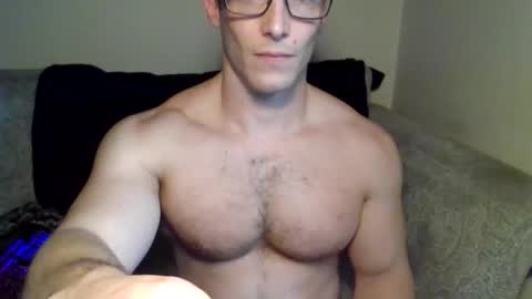 Snapshot of tom90ukx chatting on October 25, 2025, 5:19 pm tom90ukx online show from October 25, 2025, 5:19 pm