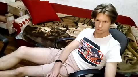 Snapshot of tom_elmo chatting on October 6, 2025, 11:02 pm Tom Elmo online show from October 6, 2025, 11:02 pm