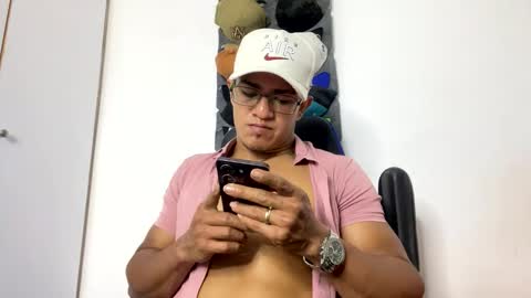 Snapshot of tom_kingfit chatting on February 7, 2025, 2:08 am SPORTSFIT29 online show from February 7, 2025, 2:08 am