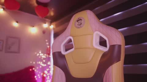 Snapshot of tommy_blue1 chatting on February 27, 2025, 1:07 pm Blue online show from February 27, 2025, 1:07 pm