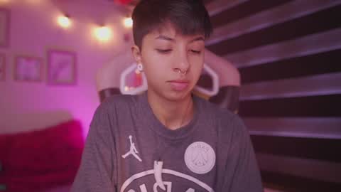 Snapshot of tommy_blue1 chatting on February 28, 2025, 12:31 pm Blue online show from February 28, 2025, 12:31 pm