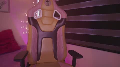 Snapshot of tommy_blue1 chatting on March 1, 2025, 7:48 pm Blue online show from March 1, 2025, 7:48 pm