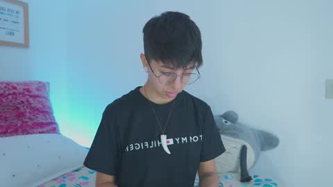 Snapshot of tommy_blue1 chatting on October 21, 2025, 2:29 pm Blue online show from October 21, 2025, 2:29 pm