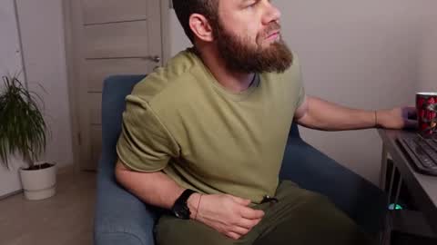  tommy burnzzz  online show from December 2, 2024, 2:20 am