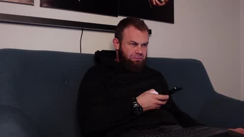  tommy burnzzz  online show from January 29, 2025, 9:33 am