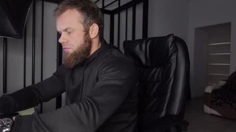  tommy burnzzz  online show from March 5, 2025, 4:24 pm