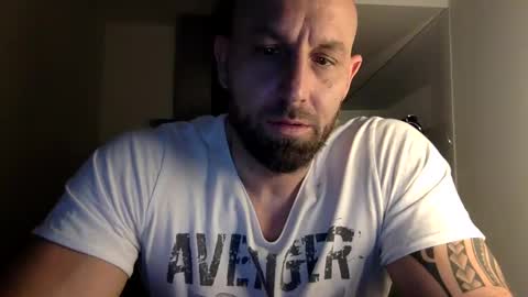 Snapshot of tommyx01 chatting on December 25, 2024, 6:30 pm Thomas Fit online show from December 25, 2024, 6:30 pm