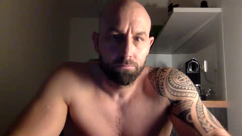 Snapshot of tommyx01 chatting on December 31, 2024, 5:07 pm Thomas Fit online show from December 31, 2024, 5:07 pm