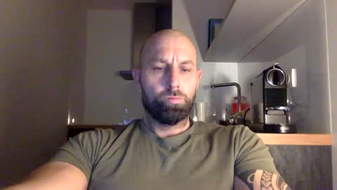 Snapshot of tommyx01 chatting on January 1, 2025, 8:58 pm Thomas Fit online show from January 1, 2025, 8:58 pm