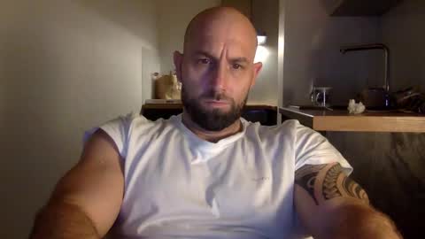 Snapshot of tommyx01 chatting on January 29, 2025, 4:08 pm Thomas Fit online show from January 29, 2025, 4:08 pm