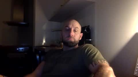 Snapshot of tommyx01 chatting on February 2, 2025, 9:02 pm Thomas Fit online show from February 2, 2025, 9:02 pm