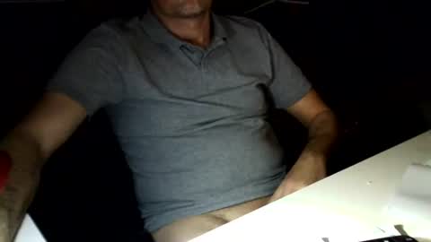 Snapshot of tomtom02029 chatting on January 15, 2025, 5:37 pm Tom online show from January 15, 2025, 5:37 pm