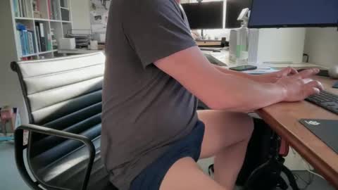 Snapshot of tonisun chatting on March 2, 2025, 3:37 pm tonisun online show from March 2, 2025, 3:37 pm