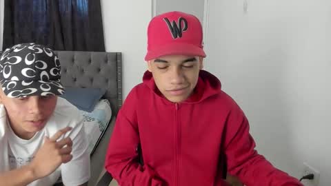 Snapshot of tonny_master chatting on November 3, 2025, 1:23 pm tonny_master online show from November 3, 2025, 1:23 pm