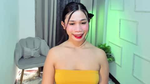 Snapshot of tony_drivesyoucrazy chatting on February 18, 2025, 4:48 pm tony_drivesyoucrazy online show from February 18, 2025, 4:48 pm