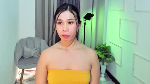 Snapshot of tony_drivesyoucrazy chatting on February 18, 2025, 9:31 pm tony_drivesyoucrazy online show from February 18, 2025, 9:31 pm