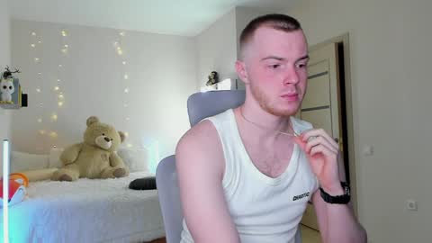 Snapshot of toohornyserj chatting on December 17, 2024, 11:38 pm toohornyserj online show from December 17, 2024, 11:38 pm