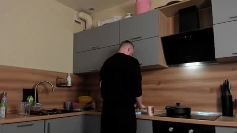 Snapshot of toohornyserj chatting on November 7, 2025, 9:15 pm toohornyserj online show from November 7, 2025, 9:15 pm