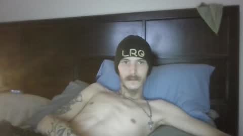 Snapshot of tootall803 chatting on December 22, 2024, 6:28 am TooTall803 online show from December 22, 2024, 6:28 am