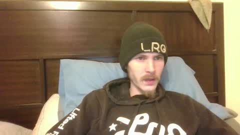 Snapshot of tootall803 chatting on January 4, 2025, 6:19 am TooTall803 online show from January 4, 2025, 6:19 am