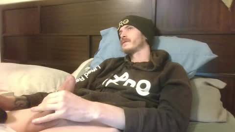 Snapshot of tootall803 chatting on January 17, 2025, 1:57 am TooTall803 online show from January 17, 2025, 1:57 am