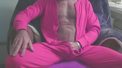 Snapshot of topfortwinks chatting on December 25, 2024, 5:26 pm topfortwinks online show from December 25, 2024, 5:26 pm