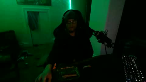 Snapshot of topplesstable18075 chatting on January 27, 2025, 4:09 am topplesstable18075 online show from January 27, 2025, 4:09 am