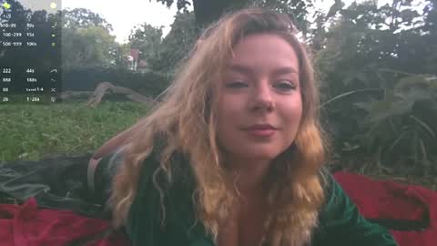 Snapshot of totally_spy chatting on September 17, 2025, 3:24 pm Madam Viktoria Vacation in Portugal 2811 - 0412 online show from September 17, 2025, 3:24 pm