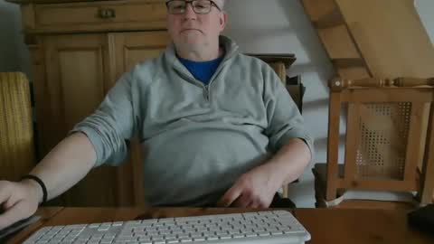 Snapshot of toto758 chatting on February 26, 2025, 10:36 am toto758 online show from February 26, 2025, 10:36 am