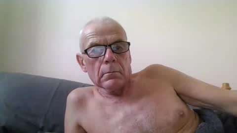 Snapshot of touche5656607203 chatting on October 26, 2025, 12:00 pm touche5656607203 online show from October 26, 2025, 12:00 pm