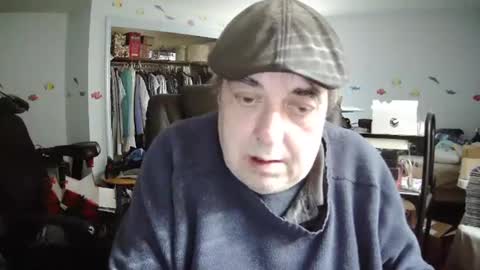 Snapshot of transmtfhello chatting on February 10, 2025, 7:49 pm Peter online show from February 10, 2025, 7:49 pm