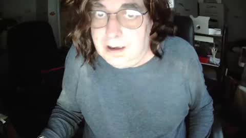 Snapshot of transmtfhello chatting on November 15, 2025, 8:38 pm Peter online show from November 15, 2025, 8:38 pm