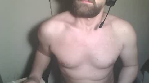 Snapshot of transyfansy chatting on March 9, 2025, 10:52 pm transyfansy online show from March 9, 2025, 10:52 pm