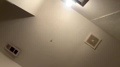 Snapshot of travelltreasures chatting on November 2, 2025, 3:53 am travelltreasures online show from November 2, 2025, 3:53 am