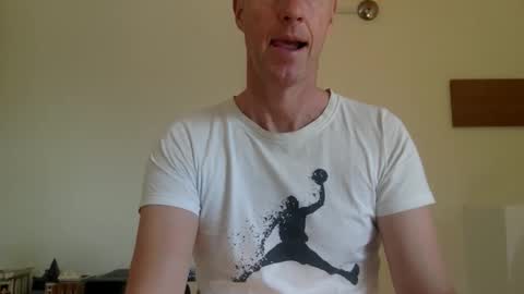 Snapshot of trebo00788 chatting on September 14, 2025, 8:24 am trebo00788 online show from September 14, 2025, 8:24 am