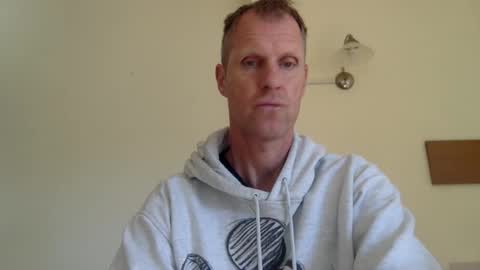 Snapshot of trebo00788 chatting on October 25, 2025, 9:06 am trebo00788 online show from October 25, 2025, 9:06 am