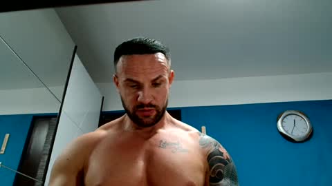 Snapshot of tridentmuscles chatting on January 23, 2025, 10:33 pm tridentmuscles online show from January 23, 2025, 10:33 pm