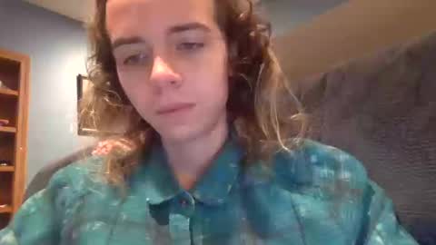 Snapshot of trippybb222 chatting on October 13, 2025, 3:23 pm trippybb222 online show from October 13, 2025, 3:23 pm