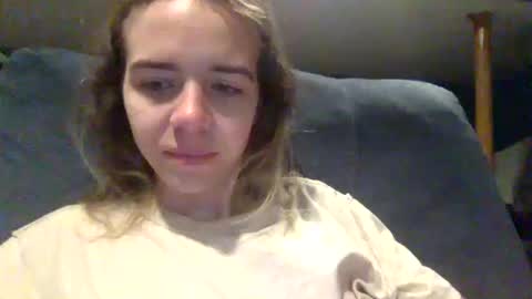 Snapshot of trippybb222 chatting on October 17, 2025, 2:19 pm trippybb222 online show from October 17, 2025, 2:19 pm