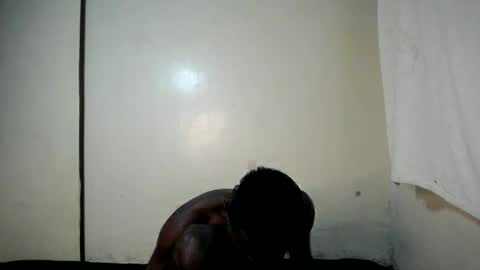 Snapshot of trisboo5 chatting on December 4, 2024, 11:08 am Trisboo5 online show from December 4, 2024, 11:08 am