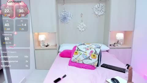 Snapshot of trishamoon chatting on December 17, 2024, 7:07 am TRISHA online show from December 17, 2024, 7:07 am