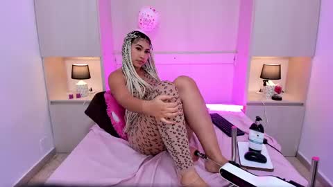 Snapshot of trishamoon chatting on February 15, 2025, 7:16 am TRISHA online show from February 15, 2025, 7:16 am