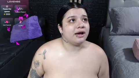 Snapshot of trixxiee_ chatting on October 10, 2025, 10:14 am trixxiee_ online show from October 10, 2025, 10:14 am