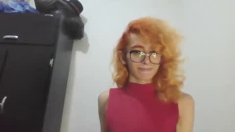 Snapshot of trixy_roses chatting on January 3, 2025, 12:00 am Trixy Rose online show from January 3, 2025, 12:00 am