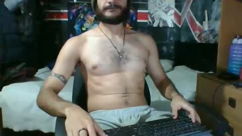 Snapshot of trizquelmen chatting on February 18, 2025, 7:52 pm Andrew online show from February 18, 2025, 7:52 pm