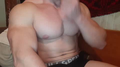 Snapshot of troncq chatting on February 4, 2025, 6:17 pm Troncq online show from February 4, 2025, 6:17 pm