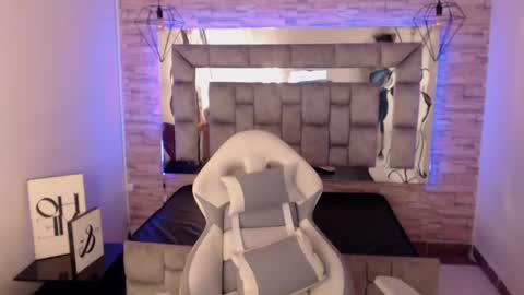 Snapshot of truelove_art chatting on February 22, 2025, 1:46 pm online show from February 22, 2025, 1:46 pm